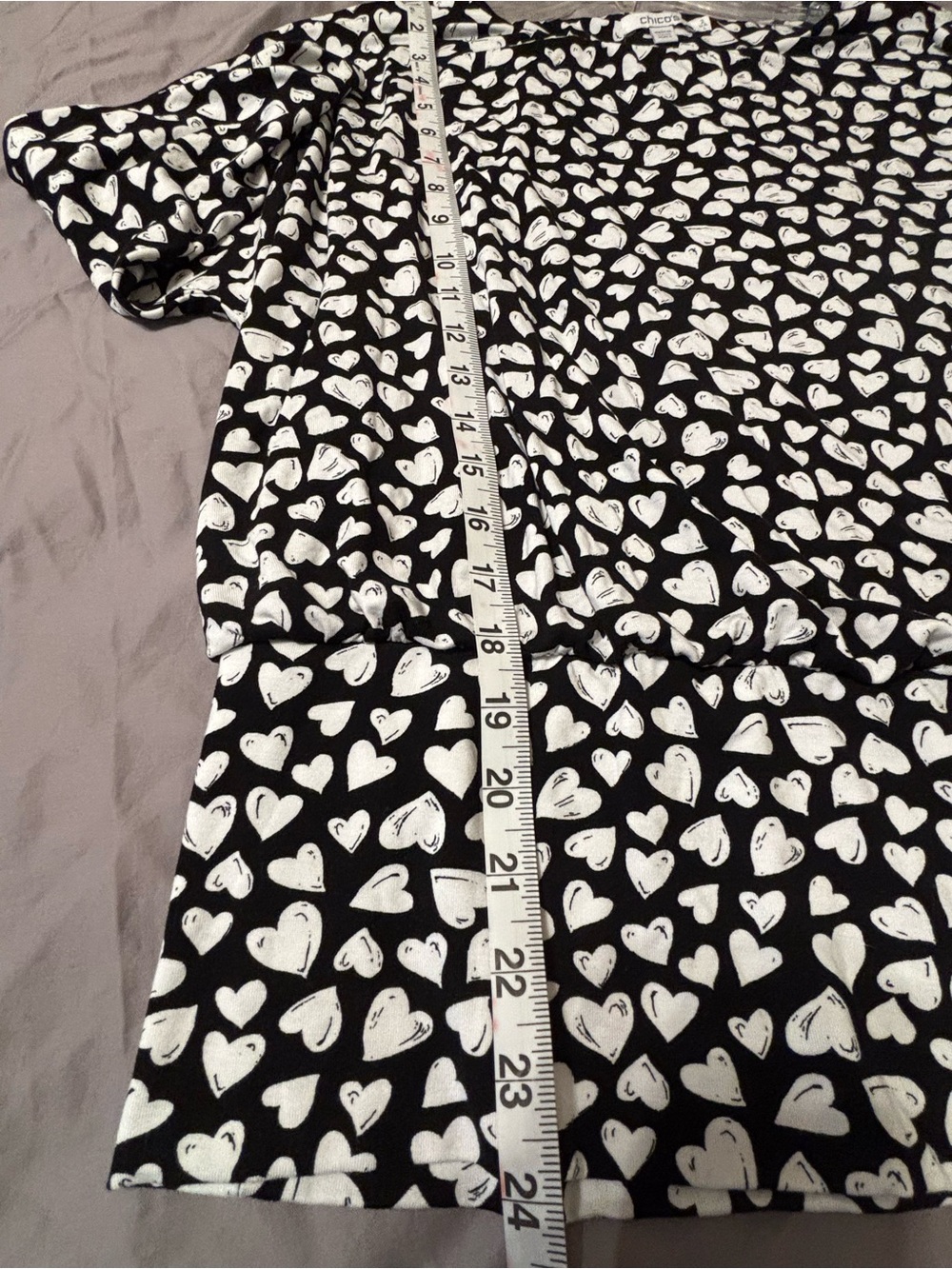 Chico’s Size 2 (US Large) Black White Heart Print 3/4 Sleeve Stretch Knit Top - Picture 11 of 13